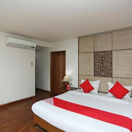 Oyo 27008 Paradise Gateway Hotel Srinagar  Exterior photo