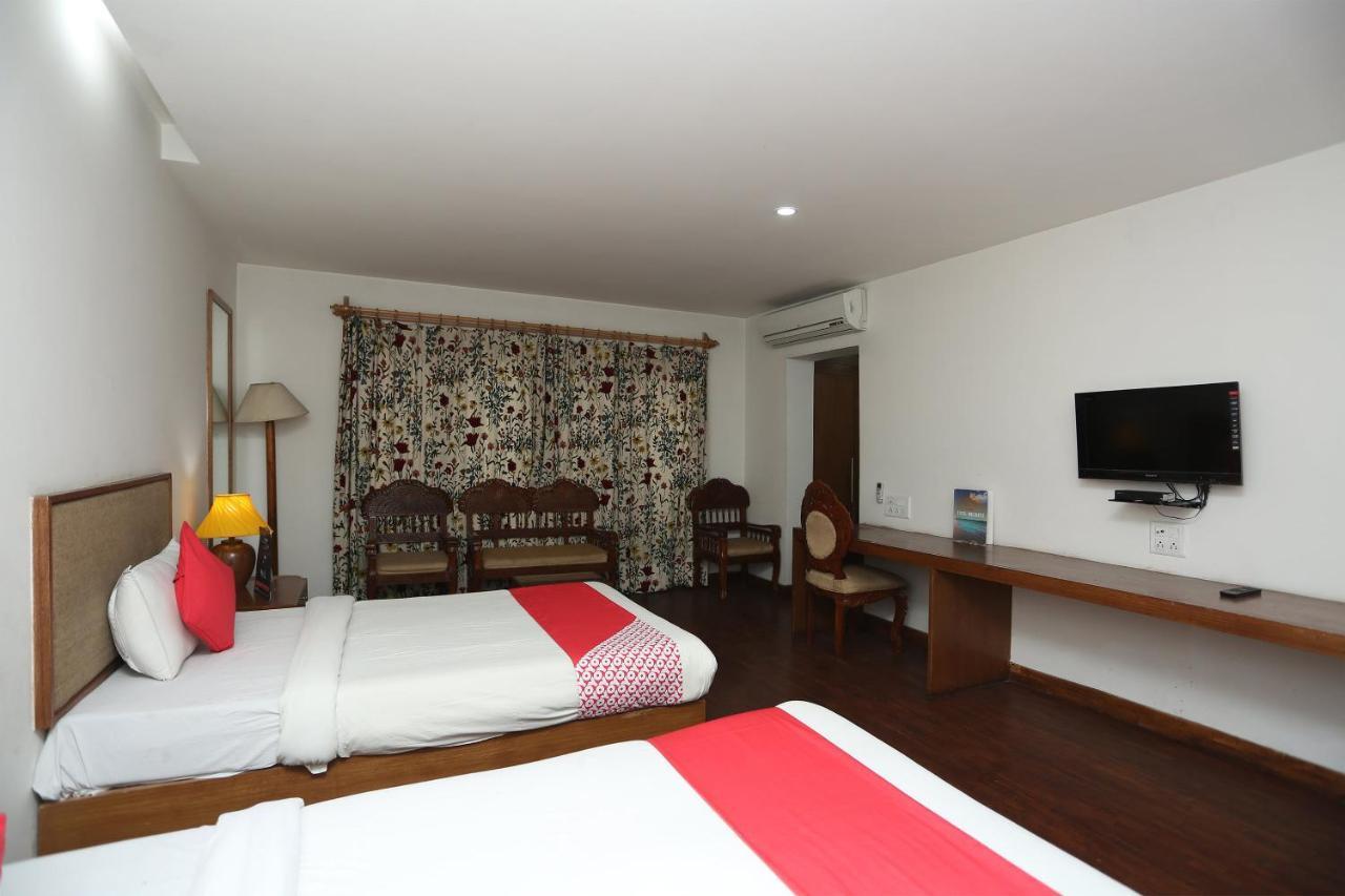Oyo 27008 Paradise Gateway Hotel Srinagar  Exterior photo
